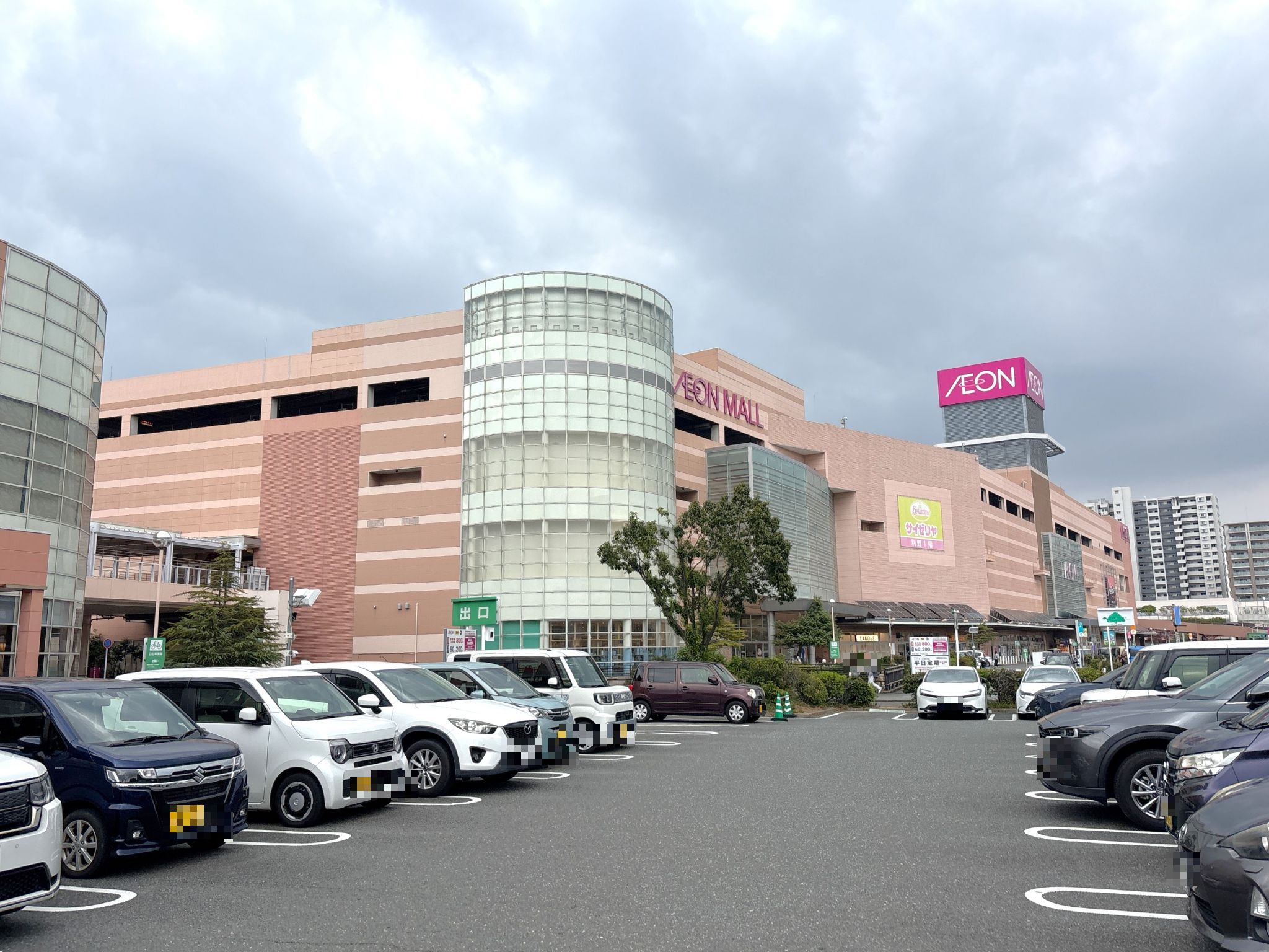 イオンモール福岡伊都